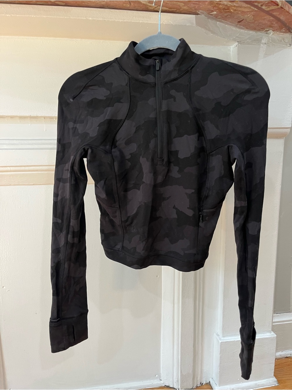 Lululemon cropped quarter zip